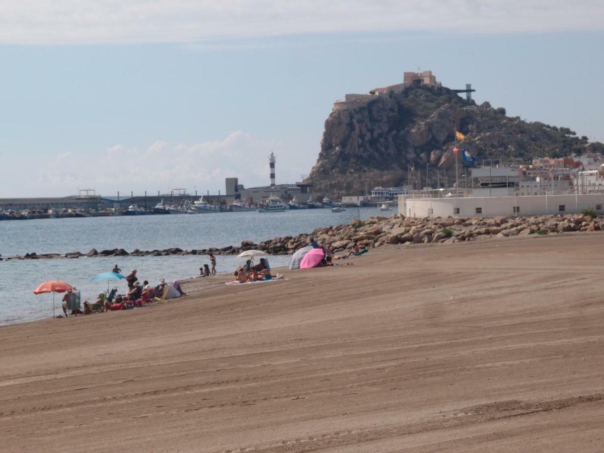 Apartamento Tranquilo Cerca De Buena Piscina Y Con Buen Aire Acondicionado Águilas Екстериор снимка